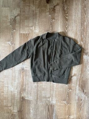 Lululemon Jacket Womens 6 On Repeat Bomber Dark Olive Green Full Zip Ribbed